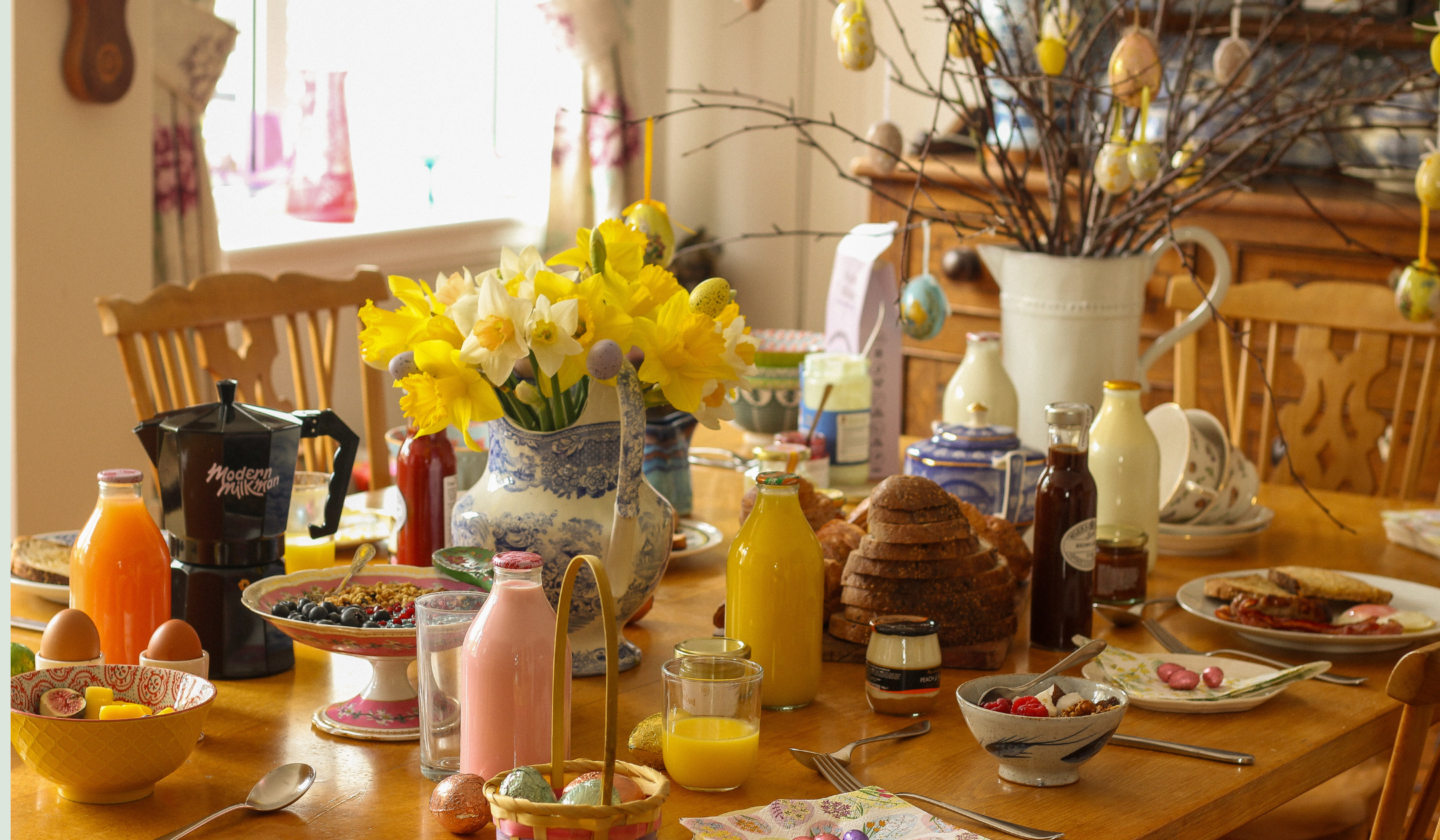 The Easter Brunch Table Worth Waking Up For