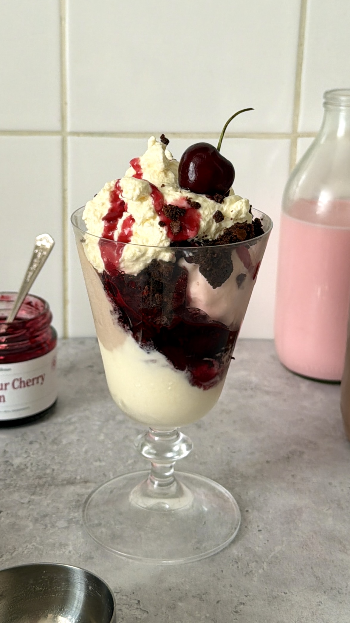 No-Churn Milkshake Ice Cream Sundae